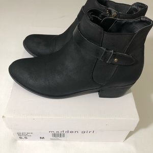 Cute black booties